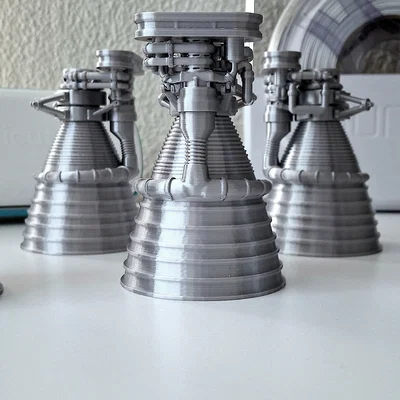Mô hình động cơ tên lửa Saturn V F-1 (Rocketdyne F1)