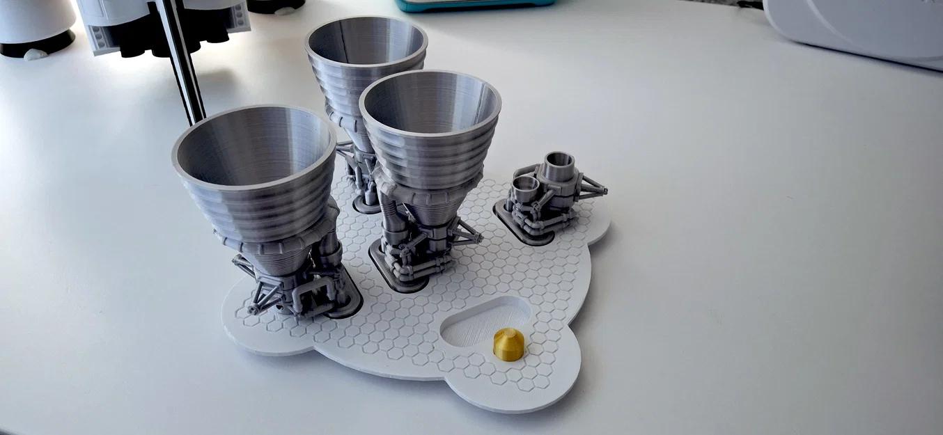 Mô hình động cơ tên lửa Saturn V F-1 (Rocketdyne F1) - Image 6