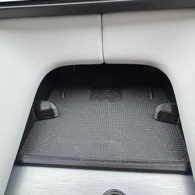 Khung giữ điện thoại cho Polestar 4