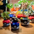 Chậu cây Pokeball phong cách Lowpoly - Thumbnail 1
