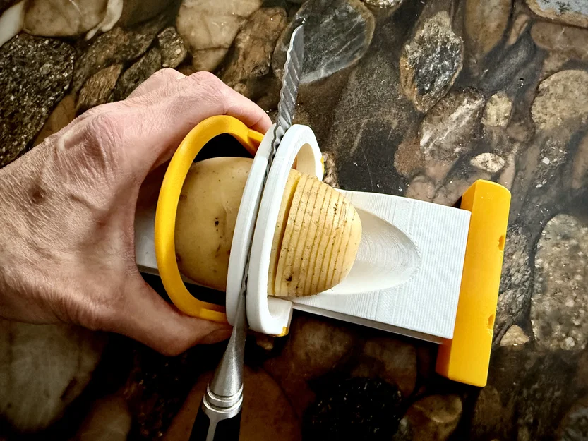 Dụng cụ cắt khoai tây Hasselback 2000 của Randco - Image 2