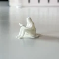 Mô hình người phụ nữ đang ngồi đọc sách cho tiểu cảnh Diorama - Thumbnail 1