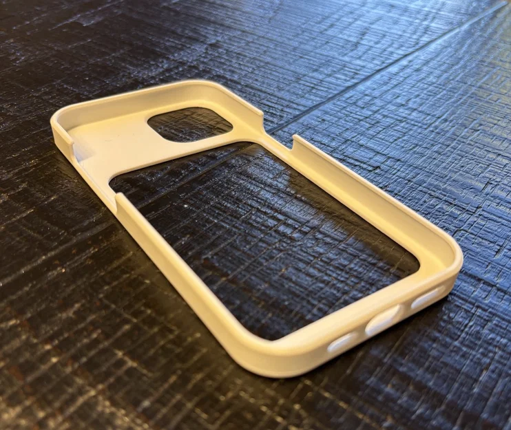 Ốp lưng iPhone 15 in từ nhựa PLA - Image 1