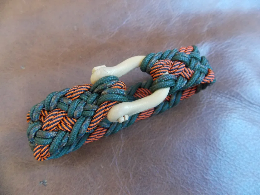 Khóa móc chữ U (Shackle) in 3D cho vòng tay Paracord - Image 1