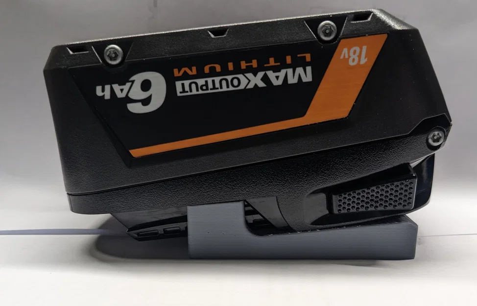 Đế giữ pin Ridgid 18V có khóa - Image 2