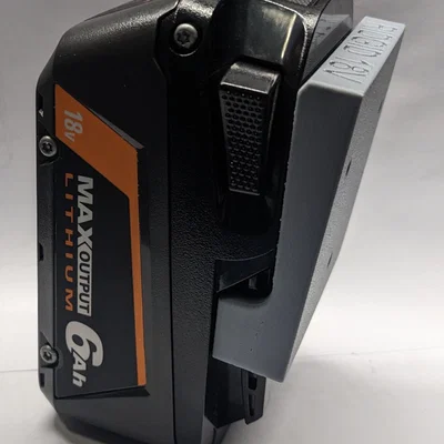 Đế giữ pin Ridgid 18V có khóa