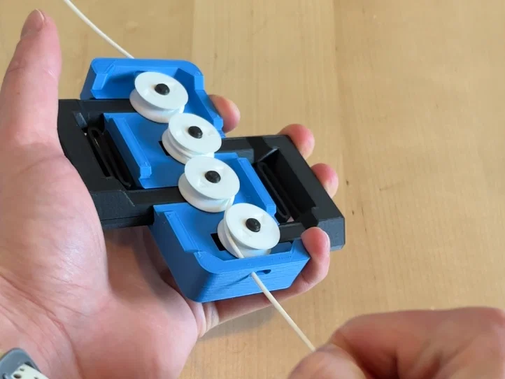 Dụng cụ làm thẳng sợi nhựa cầm tay (Palmtop Filament Straightener) - Image 3