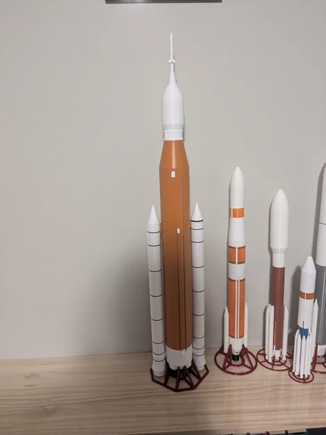 Mô hình tên lửa SLS Block 1 - Tỉ lệ 1:100 - NASA - Image 1