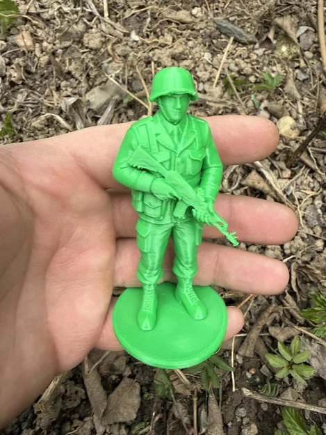 Mô hình những người lính trên bệ đỡ (Soldiers on a pedestal) - Image 3