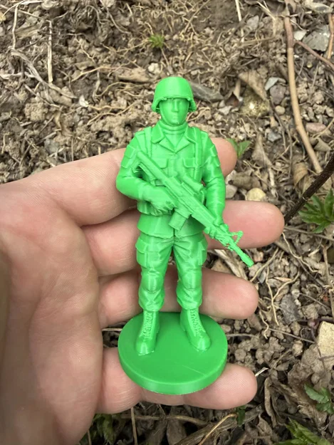 Mô hình những người lính trên bệ đỡ (Soldiers on a pedestal) - Image 4