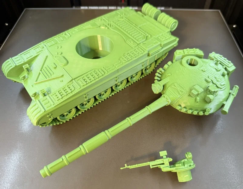 Mô hình xe tăng chiến đấu chủ lực T-72 của Nga - Image 1