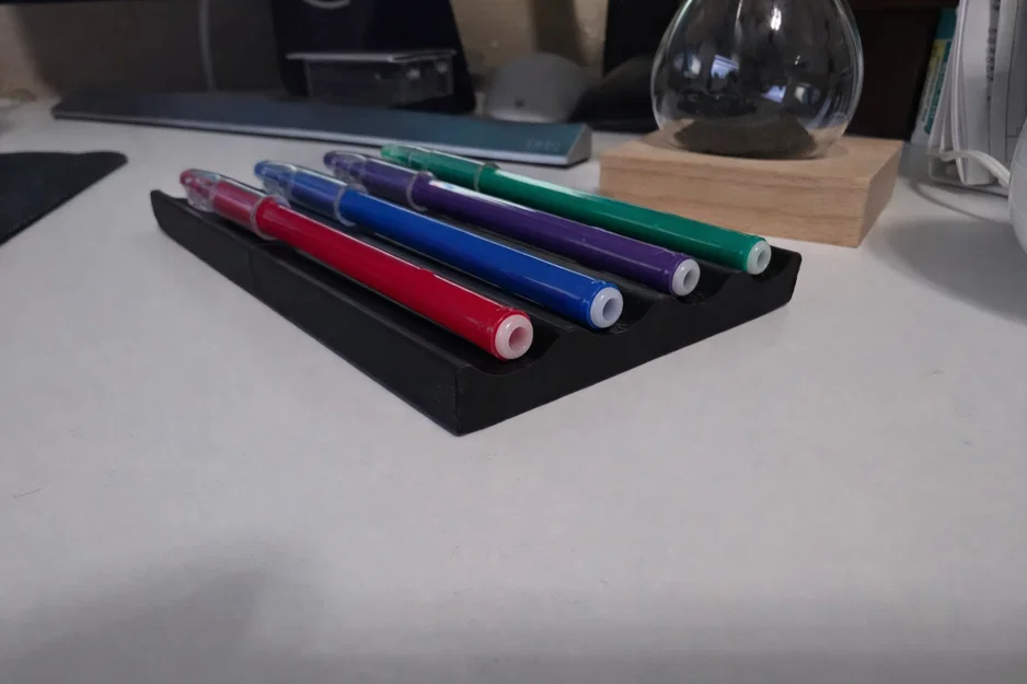 Ống cắm bút 4 ngăn phong cách tối giản - Image 1