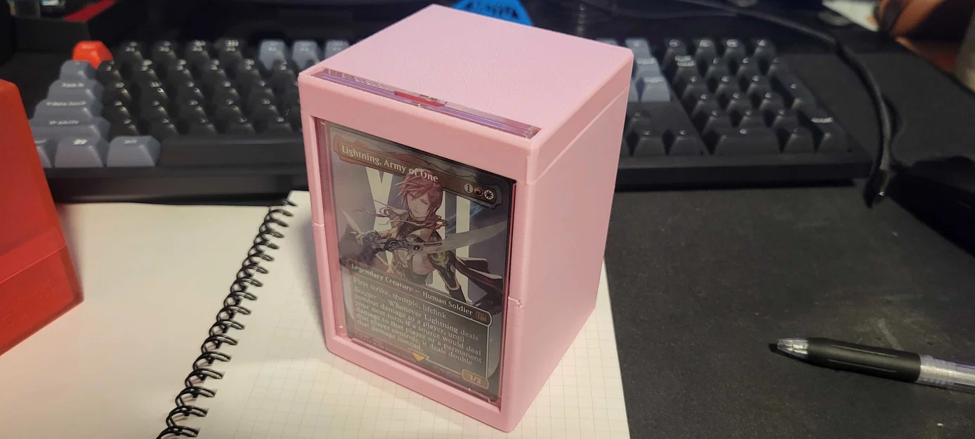 Deckbox 3D Cho Thẻ Bài MTG Tích Hợp Khung Trưng Bày Magnetic - Image 1