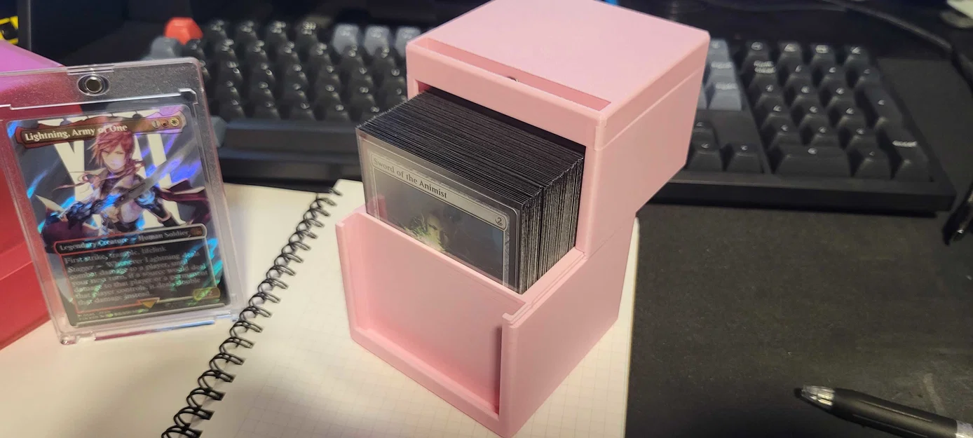 Deckbox 3D Cho Thẻ Bài MTG Tích Hợp Khung Trưng Bày Magnetic - Image 3