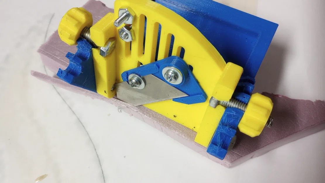 Dụng cụ dẫn hướng góc cắt cho lưỡi dao (Adjustable Blade Angle Guide) - Image 1