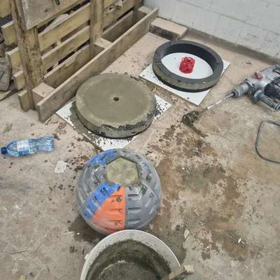 Khuôn in 3D tạo hình quả tạ Atlas Stone 20kg bằng bê tông