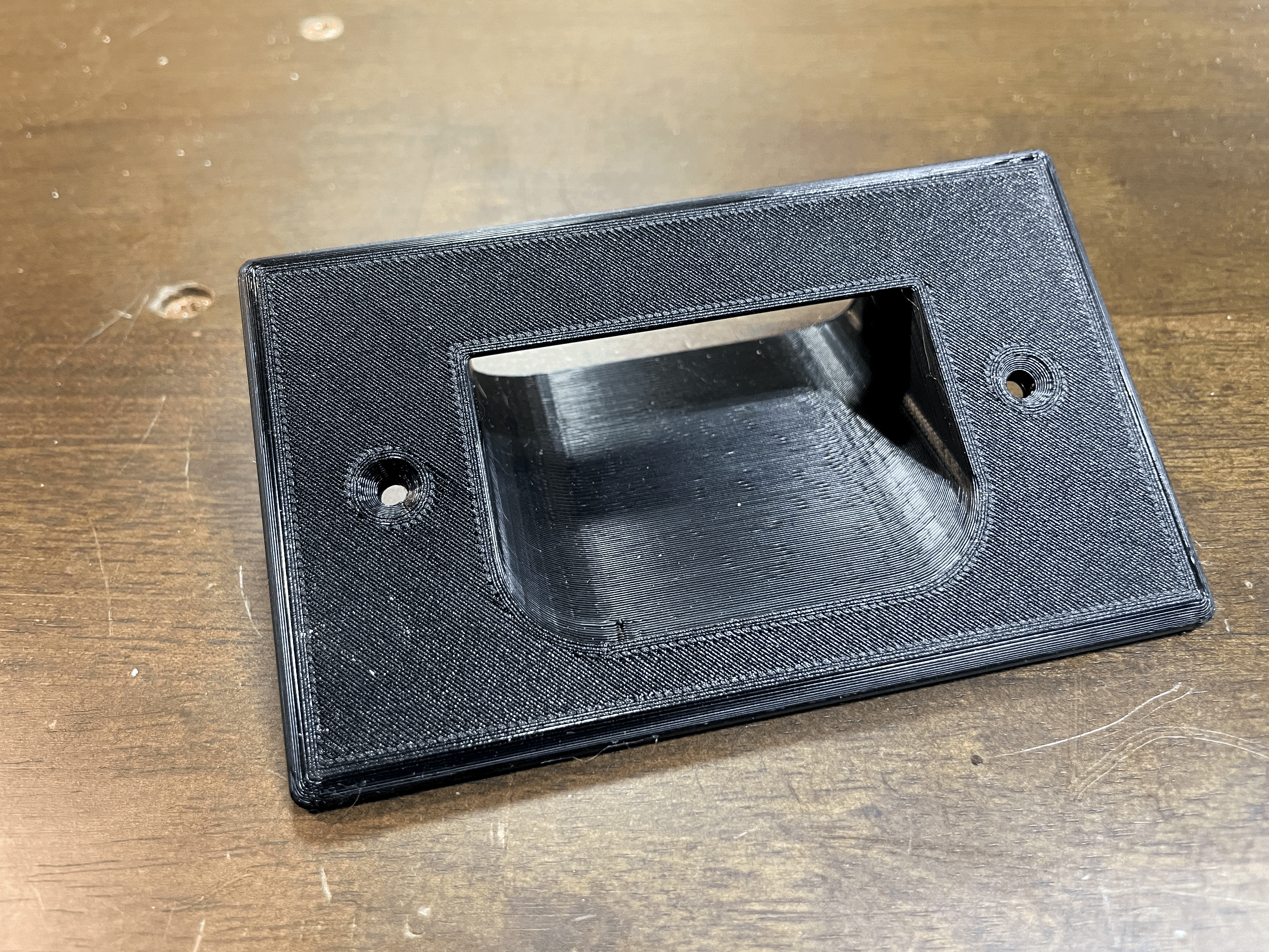 Mặt ốp tường luồn dây cáp - Loại đơn nằm ngang - Thumbnail 1