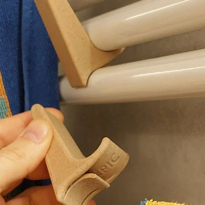 Móc treo khăn cho máy sưởi nhà tắm