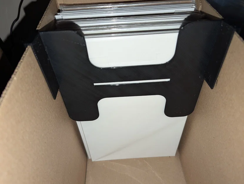 Bộ chặn giữ truyện tranh trong hộp (Comic box book support) in 3D - Image 1