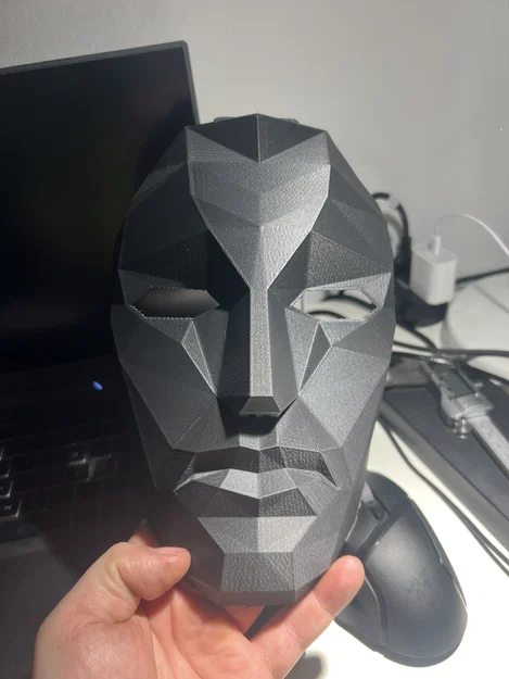 Mặt nạ Front Man (Squid Game) bản cải tiến có khe gắn dây đeo - Image 2