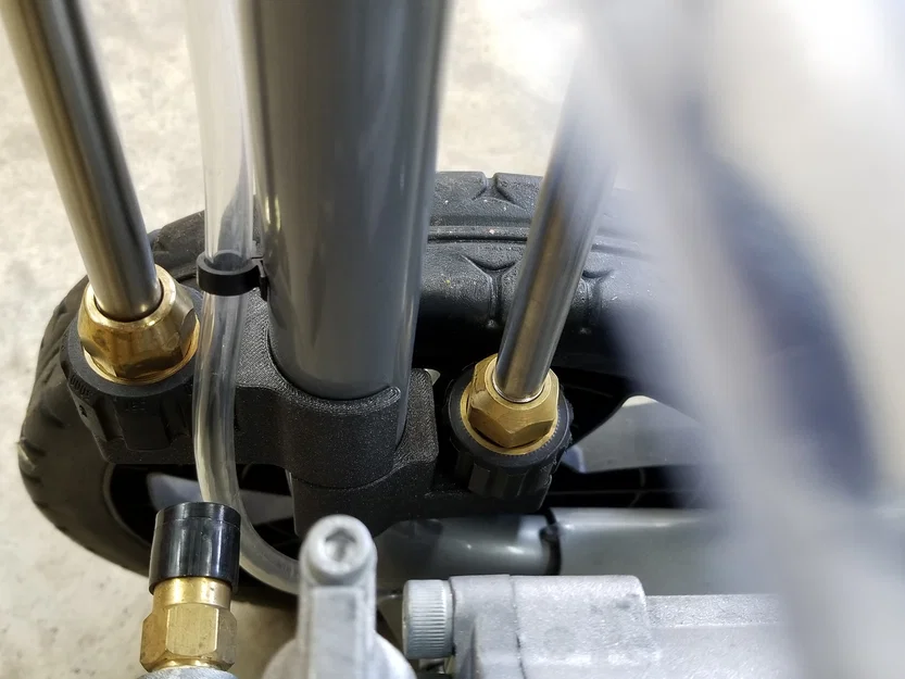 Giá Treo Đầu Phun Máy Rửa Xe Áp Lực - Image 5