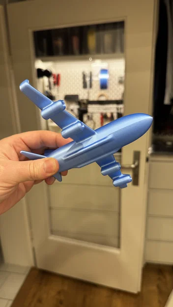 Mô hình máy bay 4 động cơ - Image 3