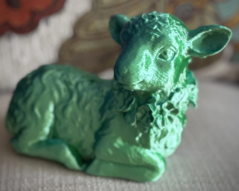 Mô hình chú cừu con đang nằm nghỉ - Image 1