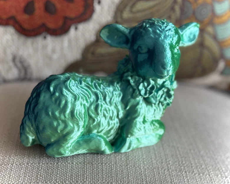 Mô hình chú cừu con đang nằm nghỉ - Image 2