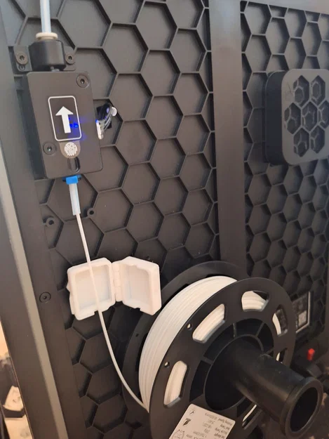 Dụng cụ làm sạch sợi nhựa dạng kẹp (clip-on) cho Creality K1C - Image 1