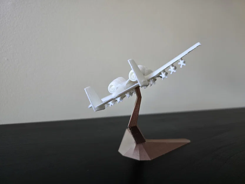 Mô hình A-10 Warthog & Chân đế trưng bày - Image 3