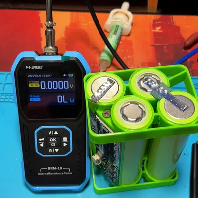 Vỏ đựng pin LiFePO4 thay thế bình ắc quy chì