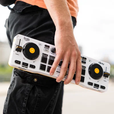 Mô hình Hercules DJControl Mix