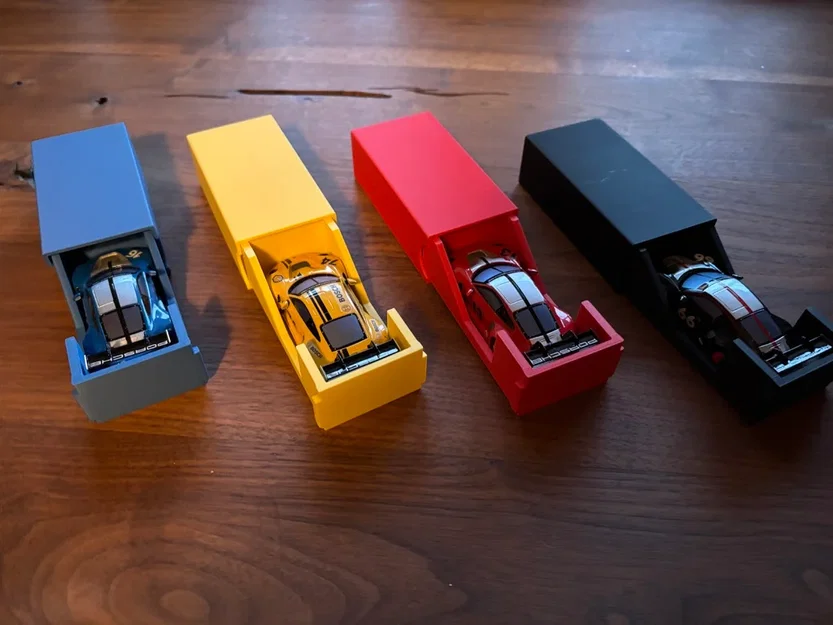 Hộp đựng xe Carrera Hybrid Transport Box in 3D - Image 1