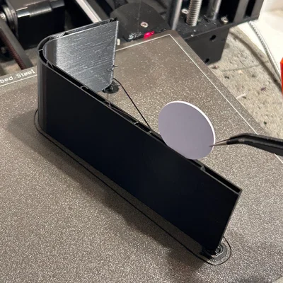 Đế Để Bàn Đựng Thẻ NFC (Curved Tabletop NFC Tag Holder)