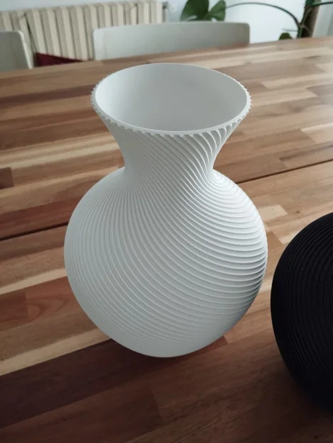 Mẫu bình hoa cổ điển họa tiết xoắn ốc in 3D đẹp mắt - Image 2