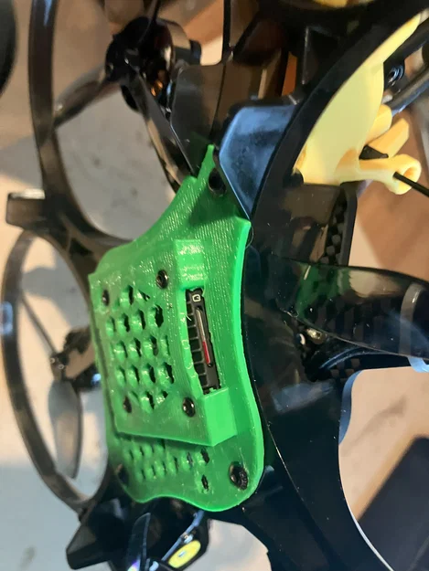 Miếng gắn VTX DJI O4 cho khung Speedybee BEE35 - Image 1