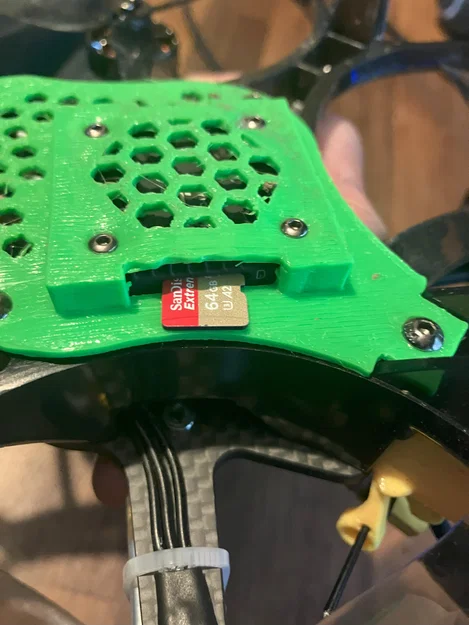 Miếng gắn VTX DJI O4 cho khung Speedybee BEE35 - Image 2