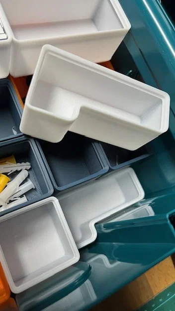 Khay góc (Corner Bins) cho hệ thống Gridfinity MakPac - Image 1