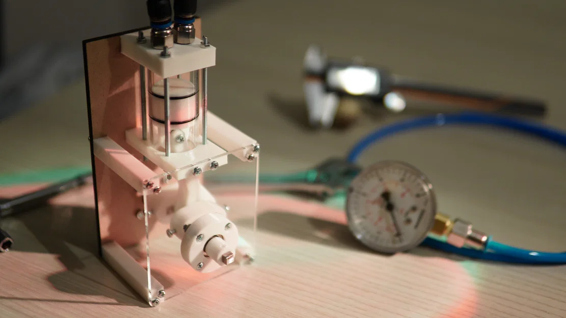 Máy nén khí / Bơm hút chân không (tự chế bằng in 3D) - Image 1