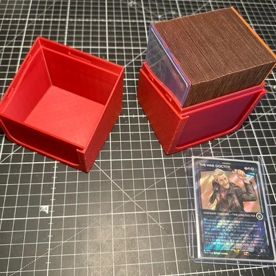 Hộp đựng bài MTG 100+ Commander kèm khe cắm toploader phía trước