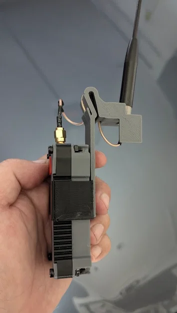 Giá đỡ anten Meshtastic gắn cửa sổ ô tô - Image 1