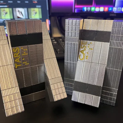 Mô hình robot khớp nối T.A.R.S., C.A.S.E., K.I.P.P. và P.L.E.X từ Interstellar (print-in-place)