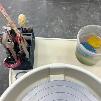 Khay Đựng Dụng Cụ Làm Gốm Có Thoát Nước