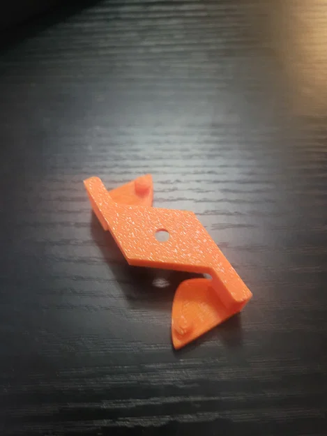 Mẫu kẹp treo đèn trang trí (Strung Light Clip) tiện dụng in 3D - Image 2