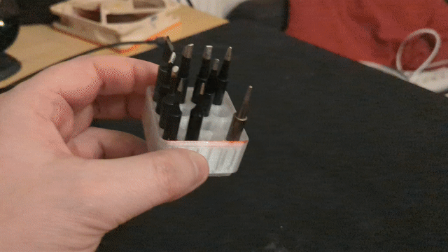 Khay đựng 16 đầu hàn Gridfinity có khóa chống rơi - Image 2