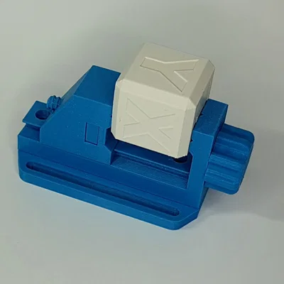 Miniature Vice 2.0: Ê-tô mini in 3D 100%, không cần dùng ốc kim loại