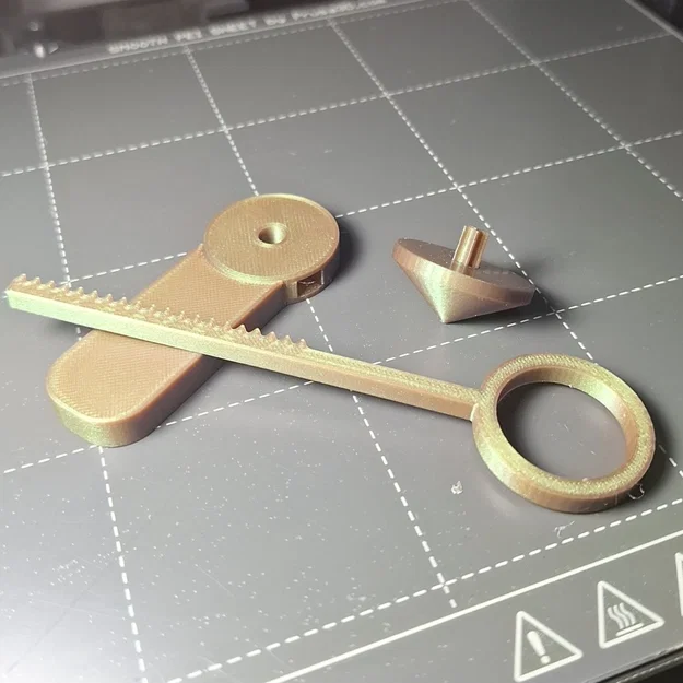 Con quay Spinning Top kèm bệ phóng dây kéo kiểu Beyblade bỏ túi - Image 1