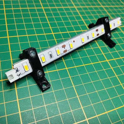 Giá đỡ đèn LED góc 45 độ