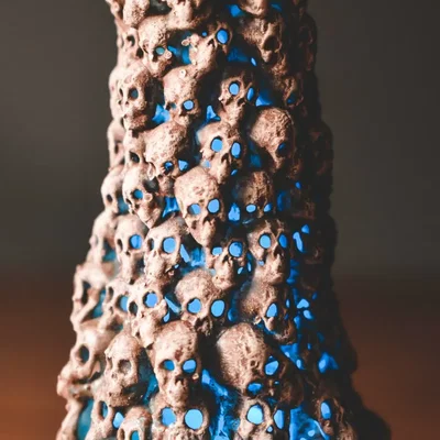 Cột trang trí hình đầu lâu (Skull Columns) - Phụ kiện Halloween độc lạ