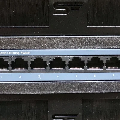 Giá treo rack 10 inch cho TP-Link LiteWave LS108G